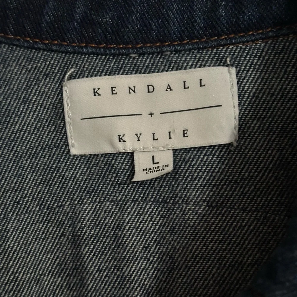Kendall & Kylie Patched Denim Jacket - Size Large - Picture 5 of 11
